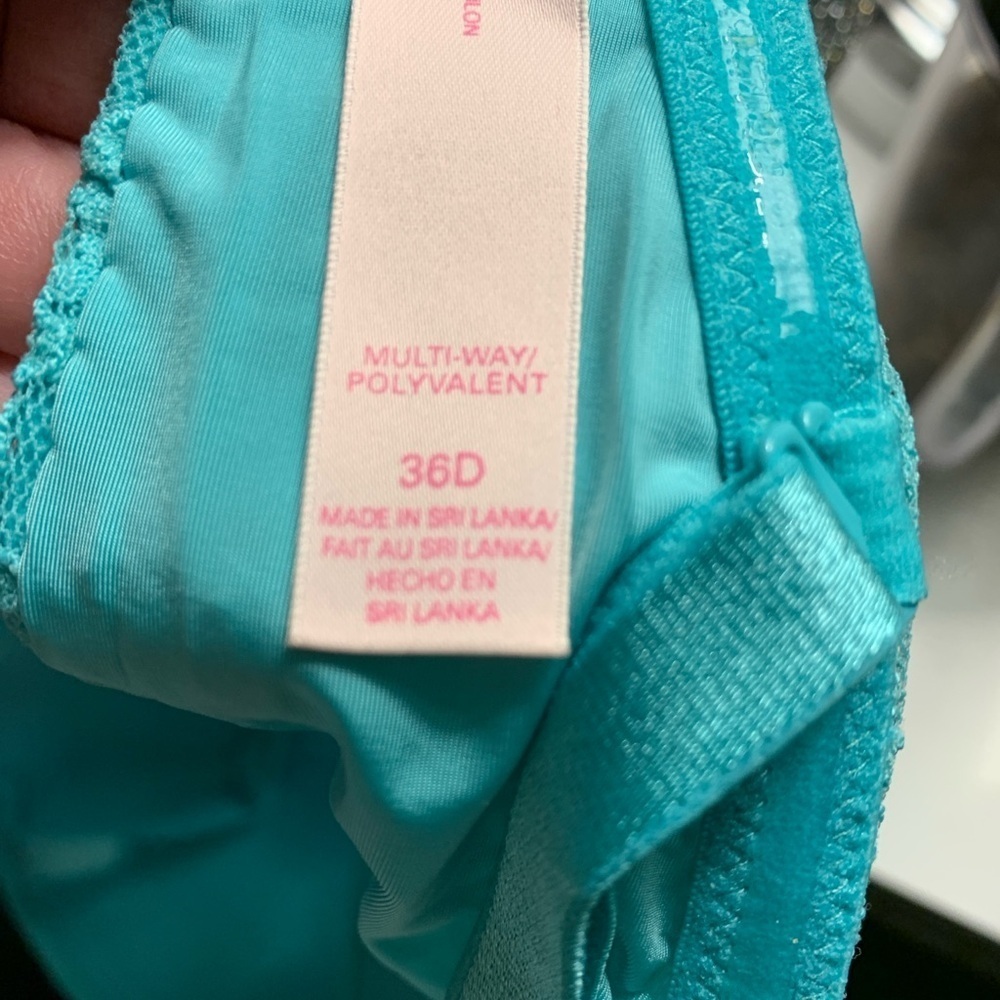 Victoria's Secret Lace Multi wear Bra in Aqua NWOT - Picture 6 of 9
